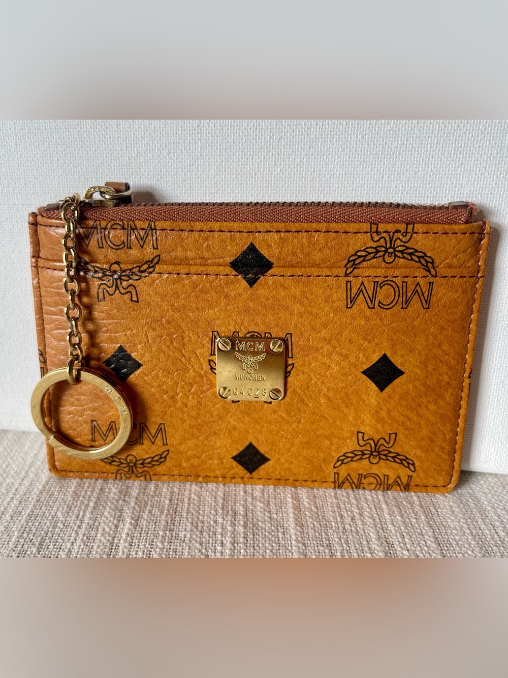 VGC MCM BROWN COGNAC LEATHER CARDHOLDER ZIP POUCH GOLD KEY RING CLASSIC MCM HDW